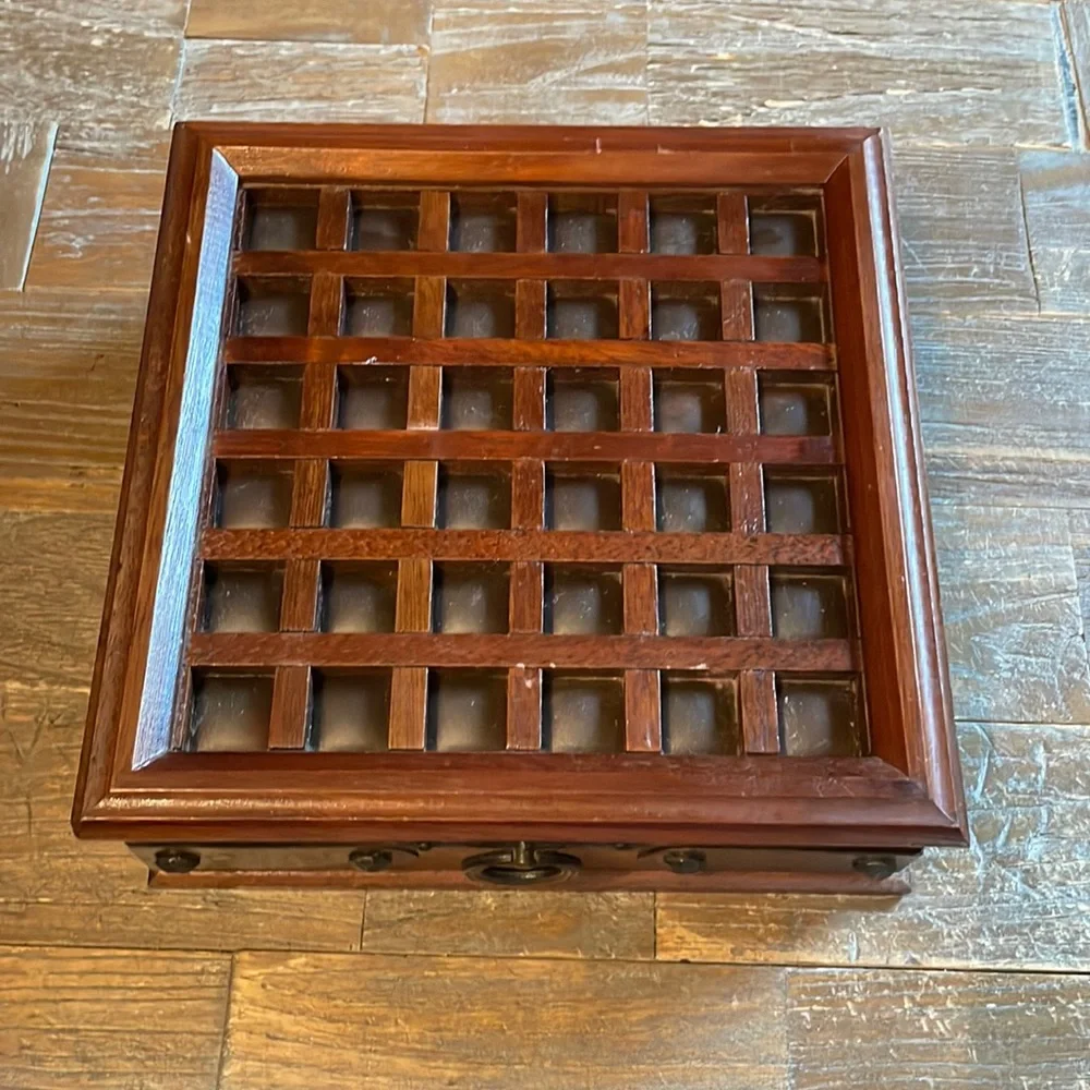 Vintage Wooden Square Jewelry Box🖤